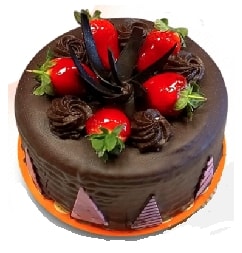 Taze Aromalı 6–9 Kişilik Çikolatalı Yaş Pasta